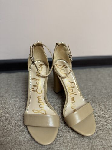 37 размер босоножки: Туфли, 37, Sam Edelman, Б/у, цвет - Бежевый, Самовывоз at lalafo.kg 37 размер босоножки: Туфли, 37, Sam Edelman, Б/у, цвет - Бежевый, Самовывоз