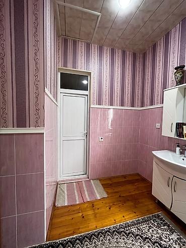 hövsan evler: Ev 3 sot torpaqda tikilib. Yeni tikilidir. 4 otaqdan ibaretdir. Kombi — 9