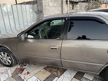corolla 2018: Toyota Camry: 1998 г., 2.2 л, Автомат, Газ, Седан — 7