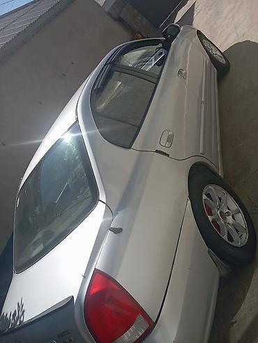 cd 70: Hyundai Elantra: 2000 г., 2 л, Автомат, Бензин, Седан — 3