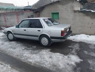 Mazda: Mazda 626: 1985 г., 2 л, Механика, Бензин, Седан — 4