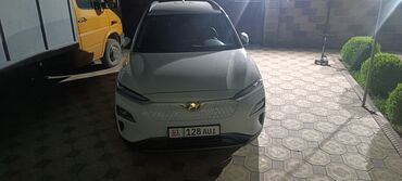 Hyundai: Hyundai Kona: 2020 г., 0.1 л, Электромобиль