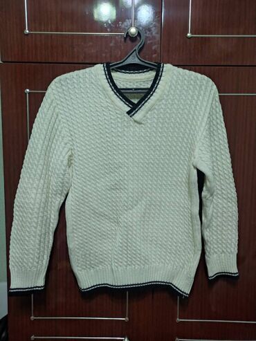 Толстовки: Кофты, свитера, водолазки, толстовки на рост 170, вес 60 Новые и б/у at lalafo.kg — 7 Толстовки: Кофты, свитера, водолазки, толстовки на рост 170, вес 60 Новые и б/у — 7