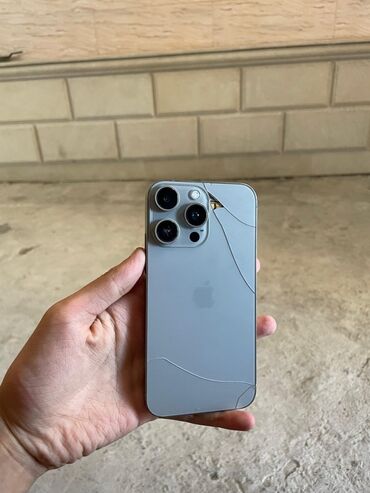 İnformatika: IPhone 13, 128 GB, Gümüşü, Qırıq
