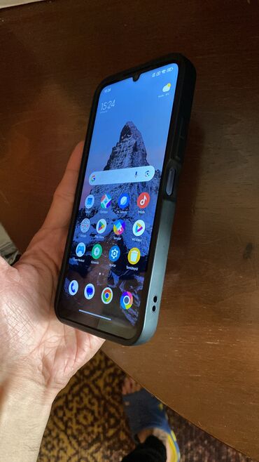 qulaqciq qiymeti: Telefon tam ideal vəziyyətdədir heç bir problemi yoxdur ustada olmayıb
