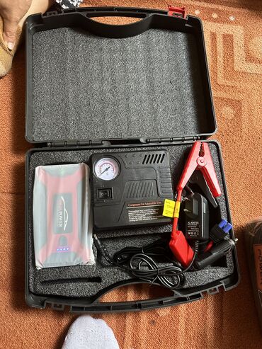 шумка авто: Пуско-зарядное устройство для машины с компрессором Jump Starter