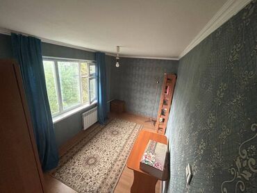 гостиница бишкек микрорайон: 2 комнаты, 45 м², 104 серия, 4 этаж, Косметический ремонт