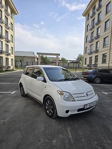 ленд крузер: Toyota Ist: 2003 г., 1.5 л, Автомат, Бензин, Хэтчбэк — 8
