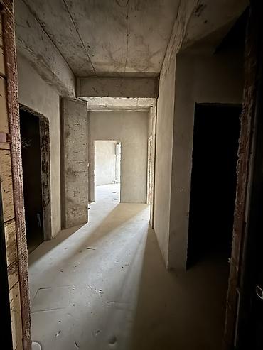 этажные дома: Продается 2-комнатная квартира площадью 72,3 м², расположенная на 12 — 2