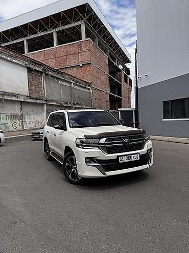 Toyota Land Cruiser: 2020 г., 4.6 л, Автомат, Бензин, Внедорожник