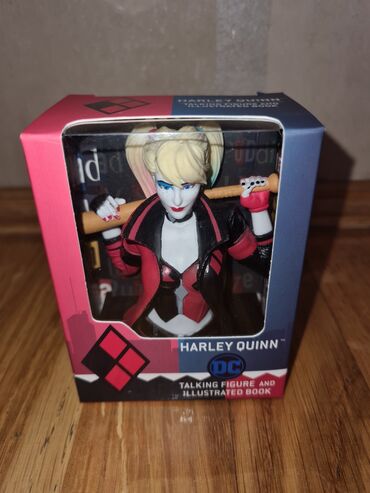 novine: Harley Quinn figura, potpuno nova, neotpakovana figura. Figura ima