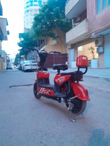 Mopedlər,skuterlər: 125 sm3, 2020 il, 200 km