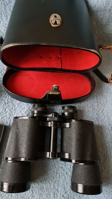 Dvogledi i teleskopi: Daljinogled 10x50 sa kožnom futrolom - Optika: 10x uvećanje, prečnik — 4