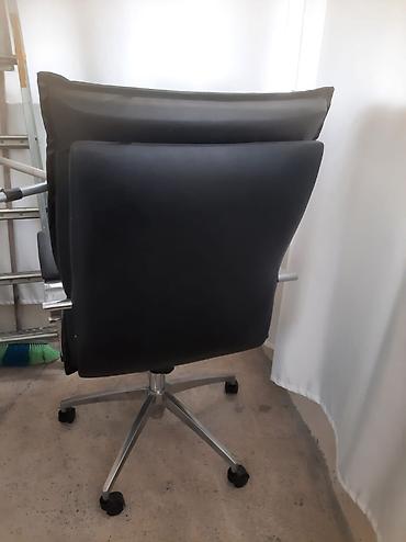 Ofis mebeli: Ofis kreslosu – az işlənib - Rəng: qara - Material: yumşaq dəri — 1