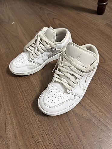 жордан 1: Кроссовки Nike Air Jordan 1 Low, белые - Модель: Air Jordan 1 Low - — 1