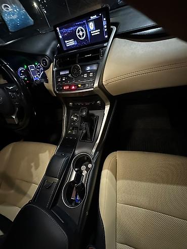 tayota progres: Lexus NX: 2019 г., 2.5 л, Автомат, Гибрид, Кроссовер — 6