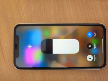 Apple iPhone: IPhone 11, 128 GB, Ağ, Face ID