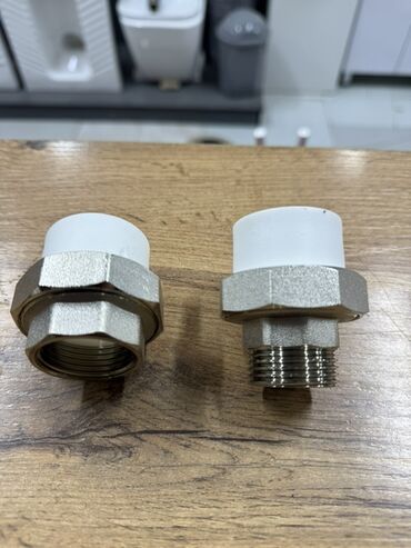 фитинги для пластиковых труб: Американка, Материалы: Латунь