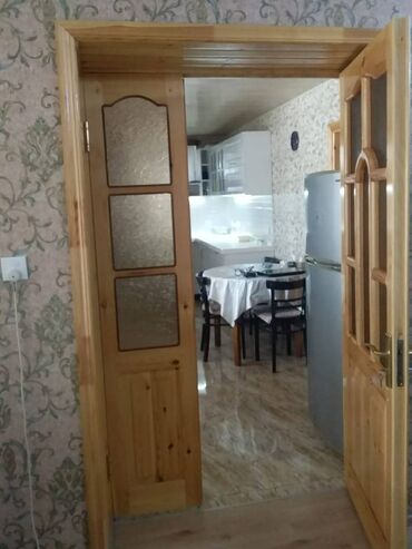 Həyət evləri və villaların satışı: Maştağa qəs. 6 otaqlı, 180 kv. m, Təmirli