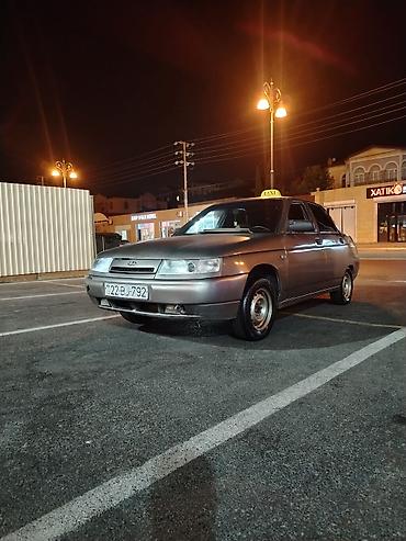 vaz radiator: LADA 2110 sedan – gümüşü rəng, 4 qapı, ön ötürücülü. Şəhərdaxili — 1