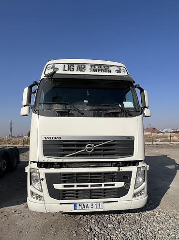carnival 2017: Тягач, Volvo, 2011 г., Без прицепа — 2