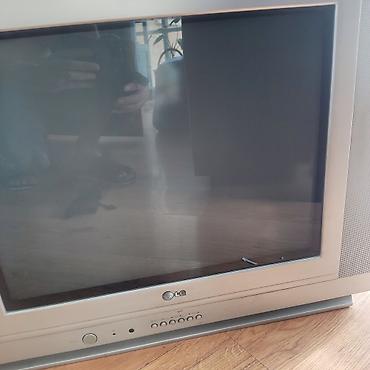 монитор 40: Продаю телевизор LG рабочий. г Шопокове. цена- 1000 сом — 3