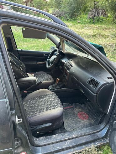 я ищу лада приора: Volkswagen Bora: 1999 г., 2.3 л, Механика, Бензин, Универсал