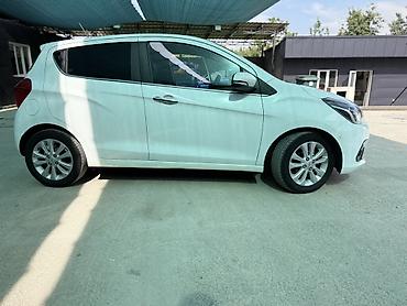 трекер авто: Chevrolet Spark: 2017 г., 1 л, Автомат, Бензин, Хэтчбэк — 6