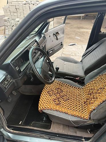 Volkswagen: Volkswagen Golf: 1989 г., 1.8 л, Механика, Бензин, Хэтчбэк — 3