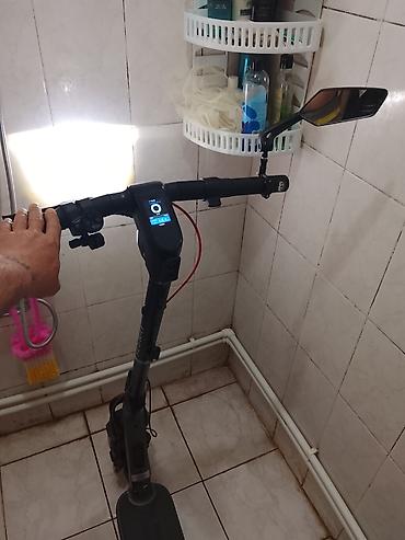 Motonəqliyyat: Skuter 10 gün du alinib 1600 AZN . Tecılı satılır 600 AZN karopka var — 4