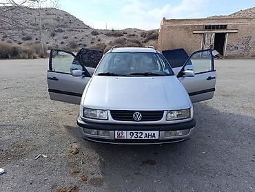 Volkswagen: Volkswagen Passat Variant: 1994 г., 2 л, Механика, Бензин, Универсал — 6