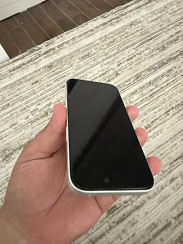 Mobil telefonlar: Ağ, Face ID — 2