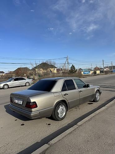 Mercedes-Benz: Mercedes-Benz W124: 1993 г., 2 л, Автомат, Бензин, Седан — 3