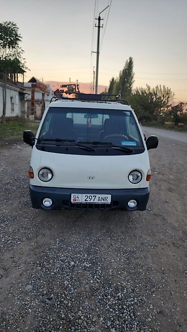 Унаа: Hyundai Porter II — компактный грузовик с бортовой платформой — 1