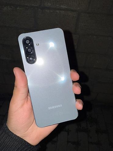 iphone 17 256gb: Samsung Galaxy A17, 128 GB, rəng - Gümüşü — 3