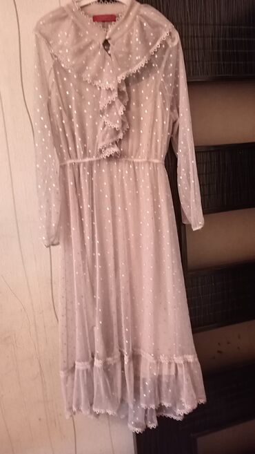 Ziyafət donları: Zərif şifondan hazırlanmış uzun don - Rəng: açıq pudra/şampan tonunda — 2