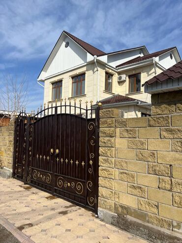 Продажа домов: Дом, 223 м², 5 комнат, Агентство недвижимости, Косметический ремонт