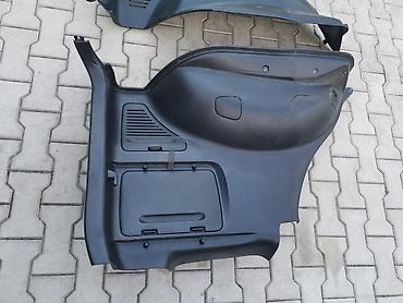 Ostali delovi enterijera: TAPACIR GEPEKA ZA TOYOTA RAV 4 OD 2001. DO 2005. GOD — 2