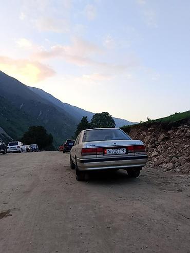 mini coper: Mazda 626: 1990 г., 2.2 л, Механика, Бензин, Седан — 9