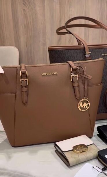 Классические сумки: Италия .В наличии новая натуральная кожаная бежевая сумка Италия в — 10