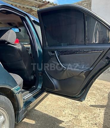 mercedes c203: Mercedes-Benz C‑Class sedan - Kuzov: sedan, tünd yaşıl rəng - — 4