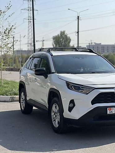 Toyota: Toyota RAV4: 2019 г., 2.5 л, Автомат, Гибрид, Кроссовер — 2