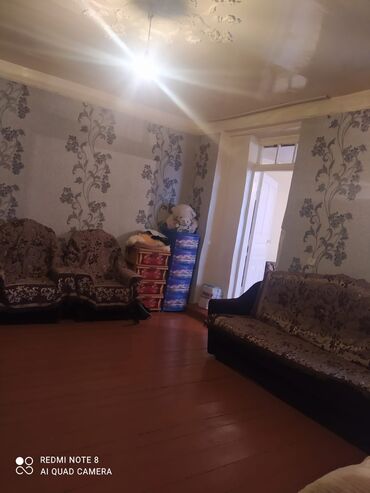 Uzunmüddətli kirayə evlər: Ev Xaçmaz şəhər s.qurbanov küç.4 mertebeler terefde yerləşir aylıq — 9