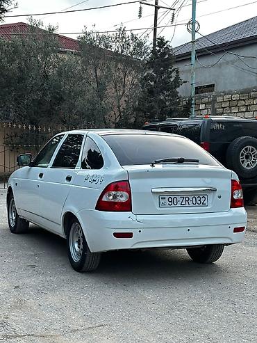 bmw e39 radiator: VAZ (LADA) Priora: 1.6 l | 2009 il 350000 km Sedan — 4