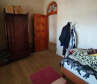 Həyət evləri və villaların satışı: Möhtesem mezereli cox gozel bir ev satisa cixdi Havasi Görünüsü insana — 18