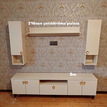 Rəflər: TV stend sifarişle hazırlanir reng seçimi var Şeher içi çatddirilma