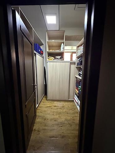 Продажа коттеджей и домов: 5 комнат, 230 м², 6 соток, Бишкек, Азия Молл Собственник — 29