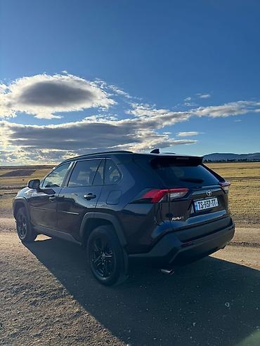 Toyota: Toyota RAV4: 2021 г., 2.5 л, Автомат, Бензин, Кроссовер — 7