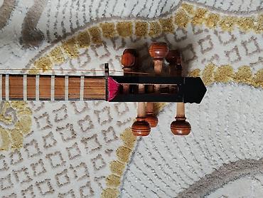 Tar: Tar – xalq musiqi aləti - Korpus: ikili çanaqlı, bərk ağacdan (əl — 4