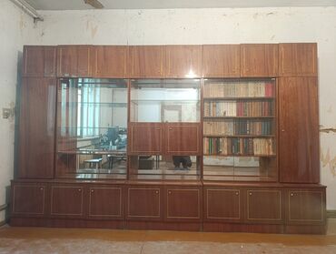 Гарнитуры для зала: Гарнитур для зала, Б/у, Самовывоз